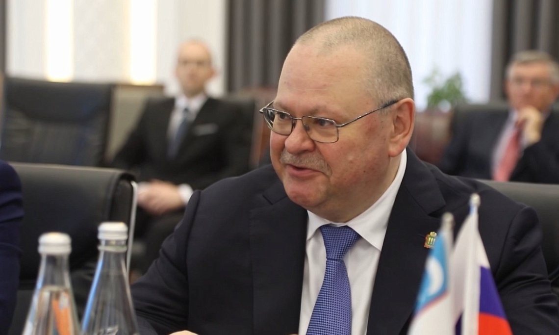 Губернатор Олег Мельниченко и хоким Бухарской области Ботир Зарипов обсудили перспективы сотрудничества